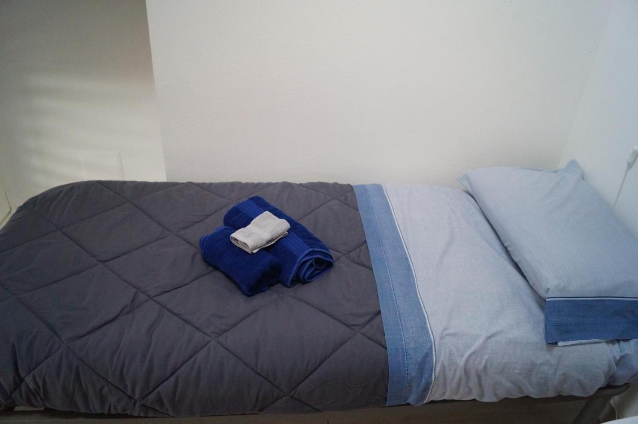 Charme Lake Loft Ispra Bagian luar foto